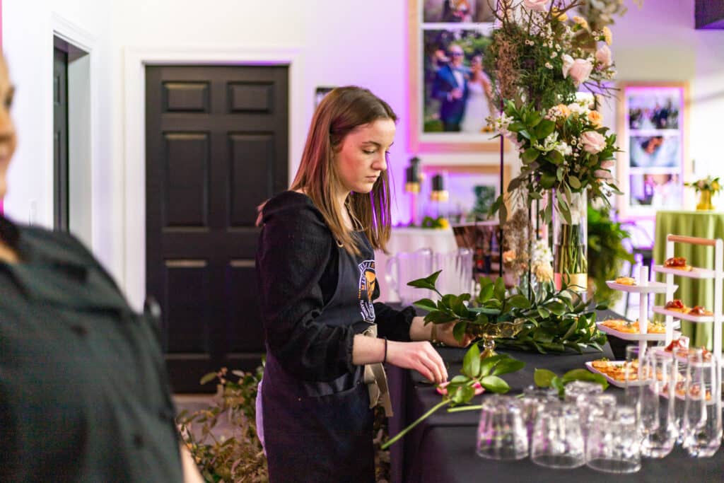 Best Wedding Florist in Louisville, Kentucky - Michaelis Events full-service floral team offering flower delivery, custom bouquets, custom boutonnieres, centerpieces, and other flower arrangements. Delivery Florist Louisville KY - Michaelis Events full-service floral team offering flower delivery, custom bouquets, custom boutonnieres, centerpieces, and other flower arrangements.